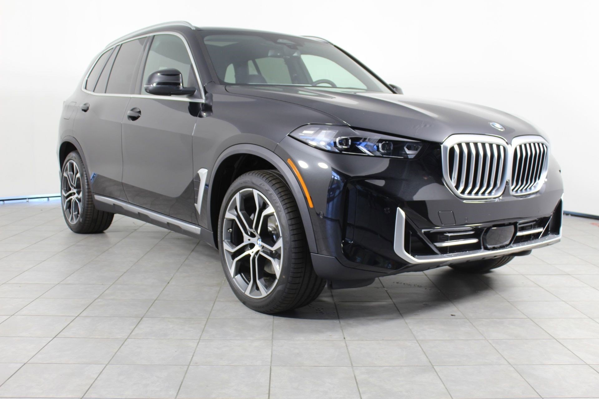 New 2026 BMW X5 xDrive40i w/ Premium Package AWD/4WD image 7