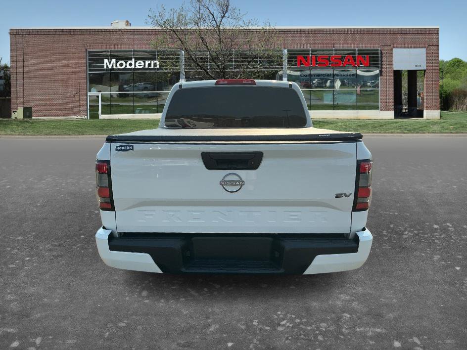 Certified 2024 Nissan Frontier SV image 3