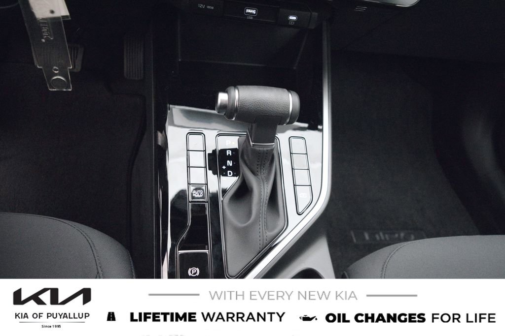 New 2026 Kia Niro LX FWD image 24
