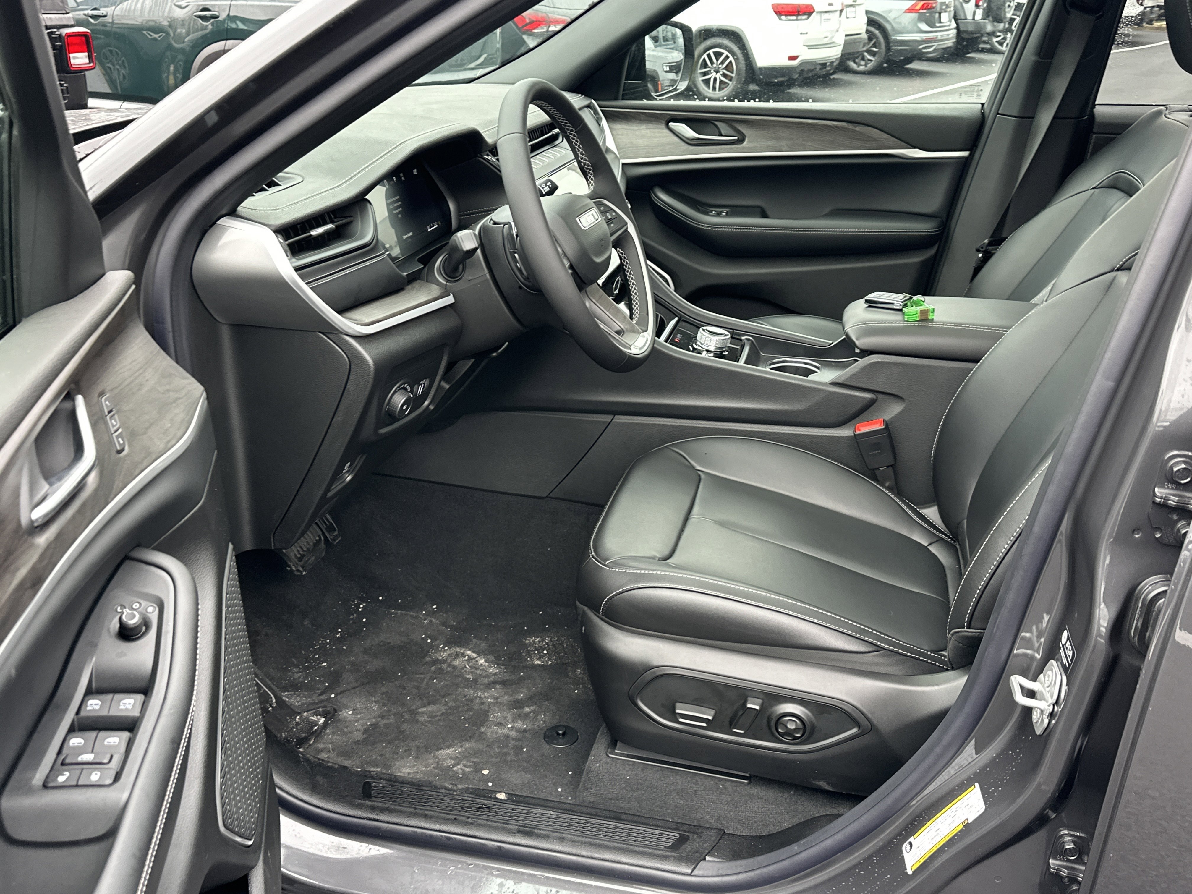 New 2026 Jeep Grand Cherokee Limited image 28