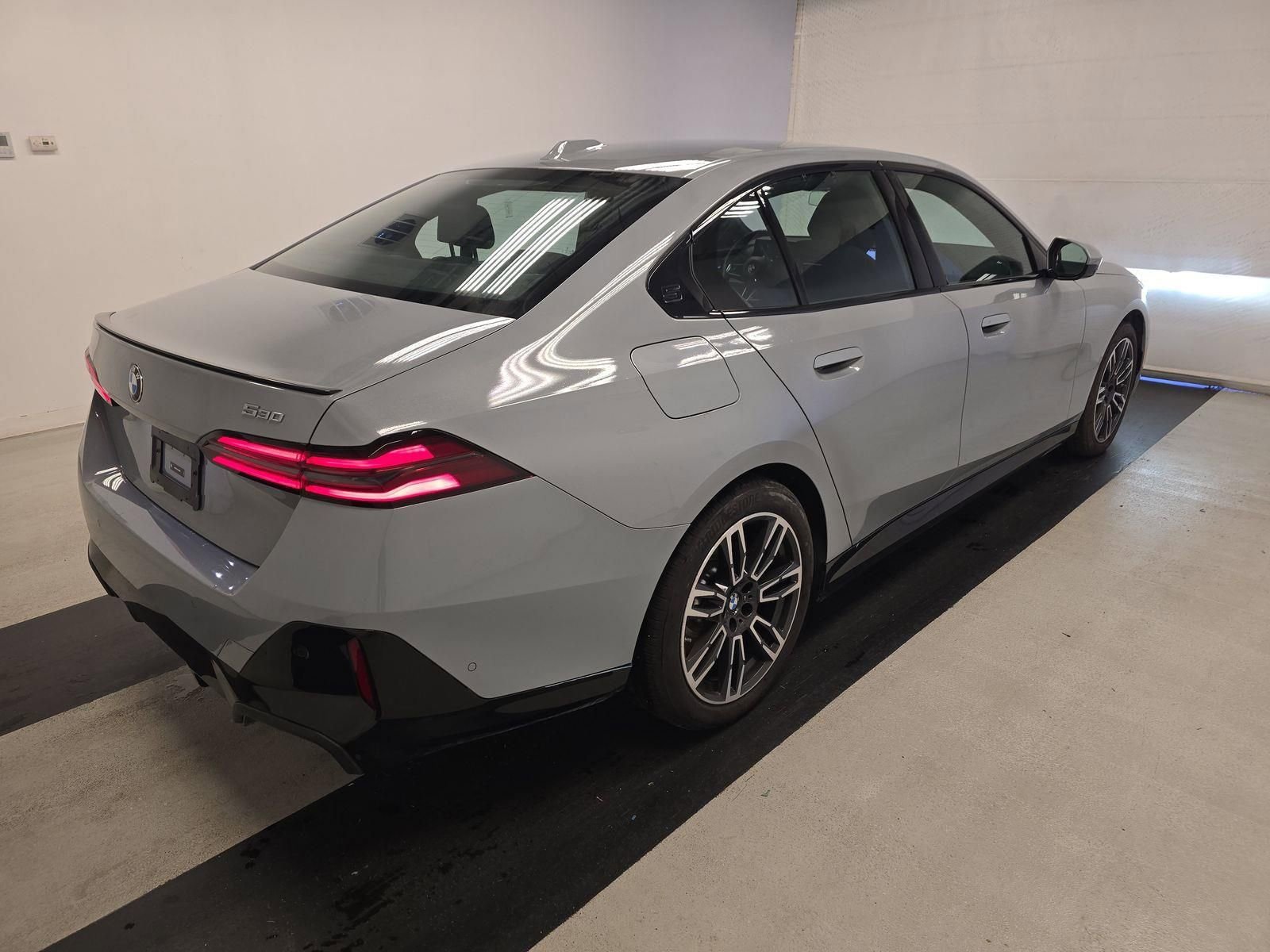 Used 2025 BMW 530i w/ M Sport Package image 17