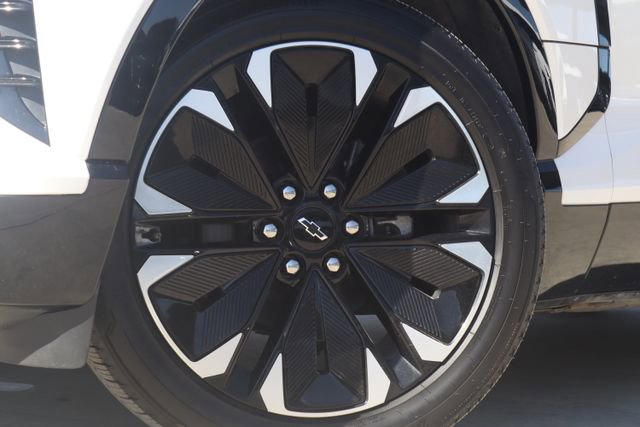 Used 2025 Chevrolet Blazer EV RS image 2