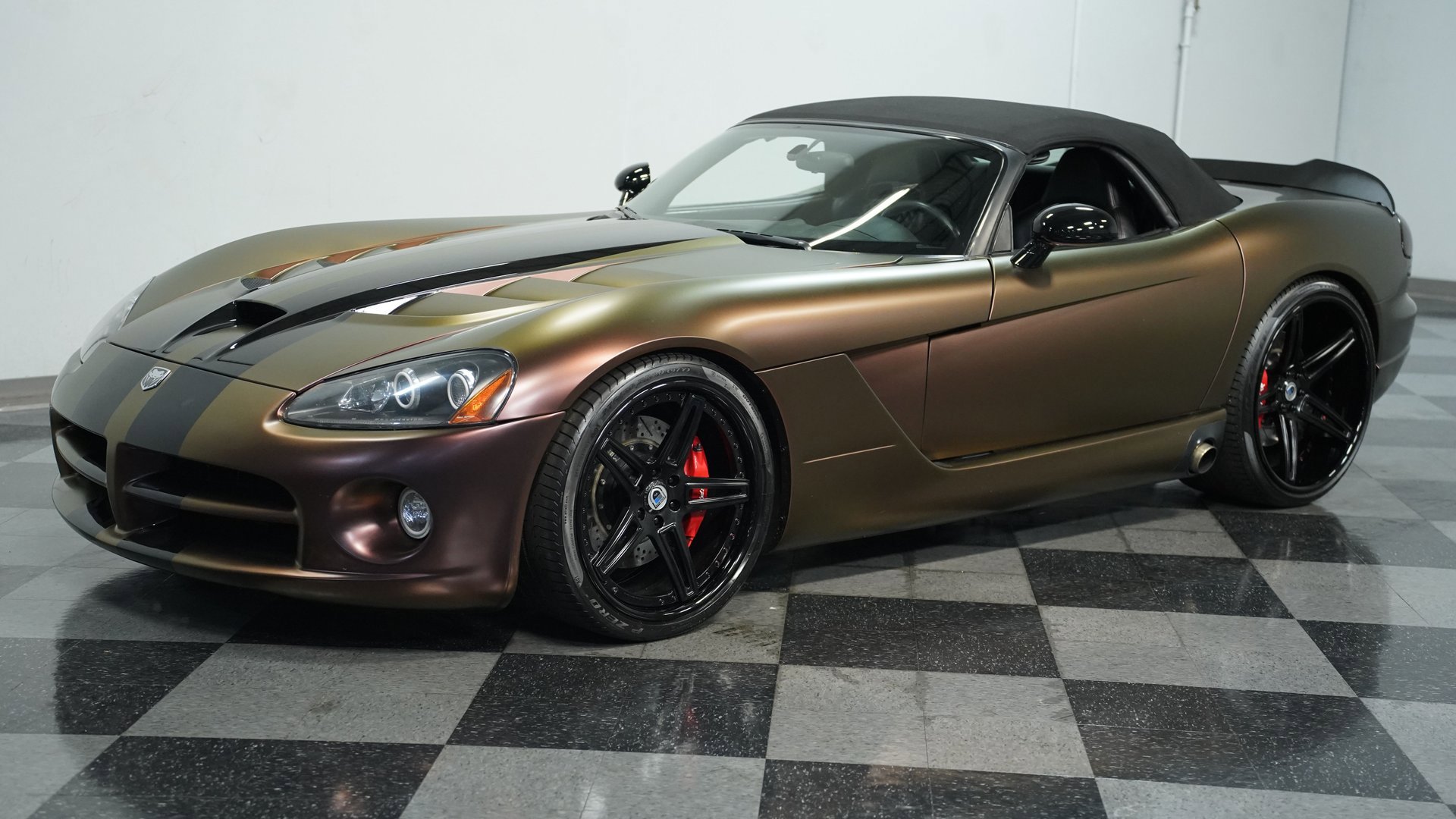 Used 2006 Dodge Viper SRT-10 image 6