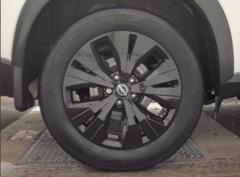 Used 2023 Nissan Rogue SV w/ SV Premium B Package image 14