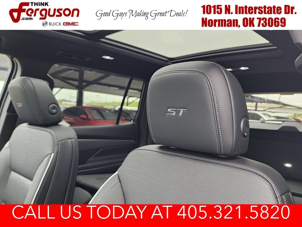New 2026 Buick Enclave Sport Touring w/ Power Package FWD image 17