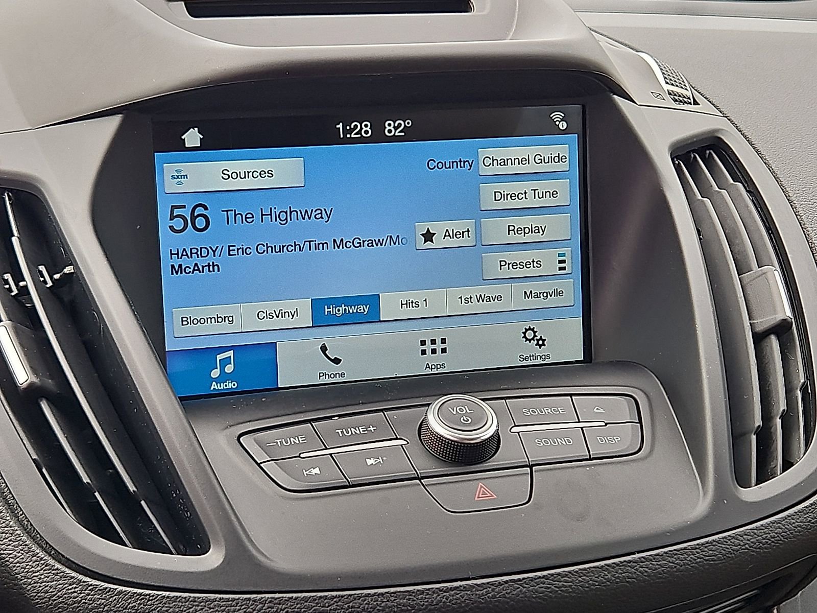 Used 2018 Ford Escape SEL image 17