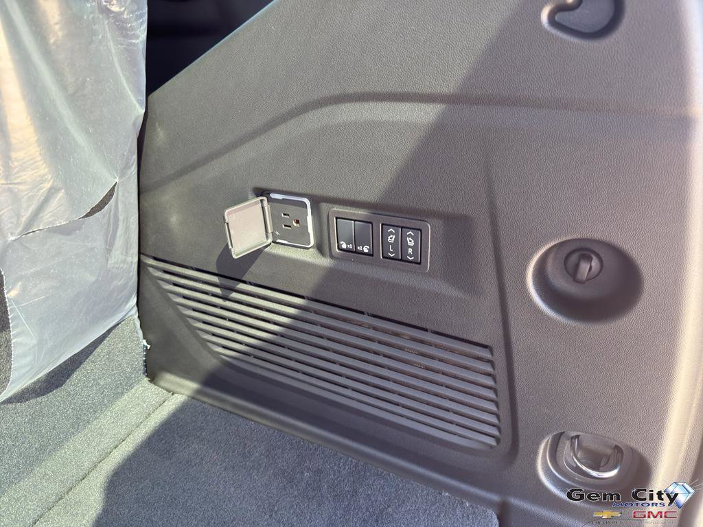 New 2025 Chevrolet Tahoe High Country image 9