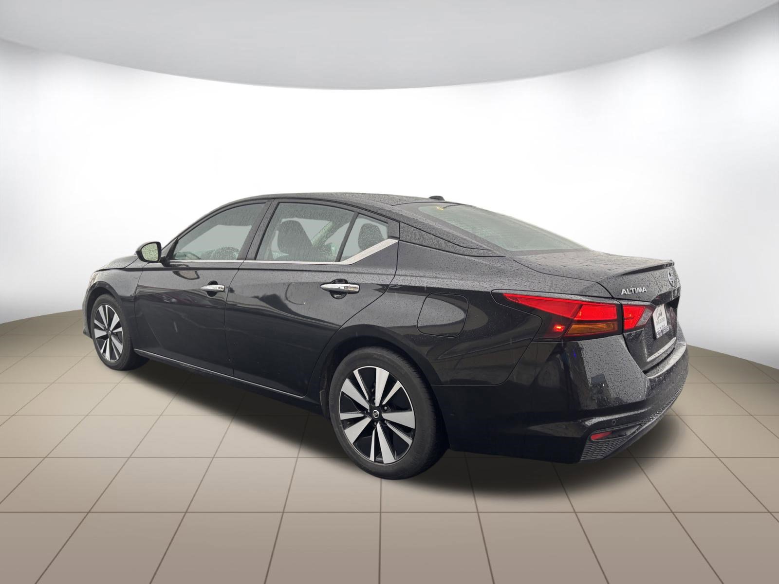 Used 2021 Nissan Altima 2.5 SV FWD image 5