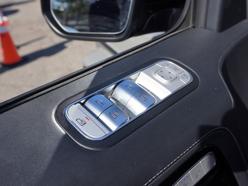 Used 2025 Mercedes-Benz G 63 AMG 4MATIC image 42