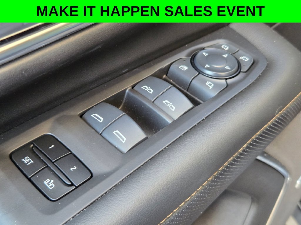 Used 2024 GMC Yukon AT4 w/ AT4 Premium Plus Package AWD/4WD image 12