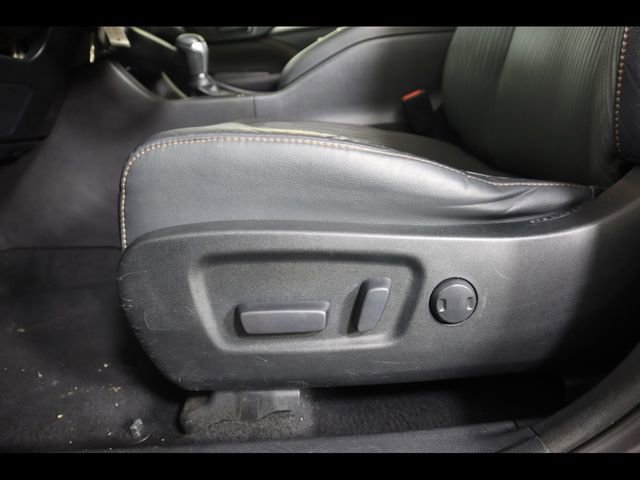 Used 2016 Toyota Highlander LE image 19