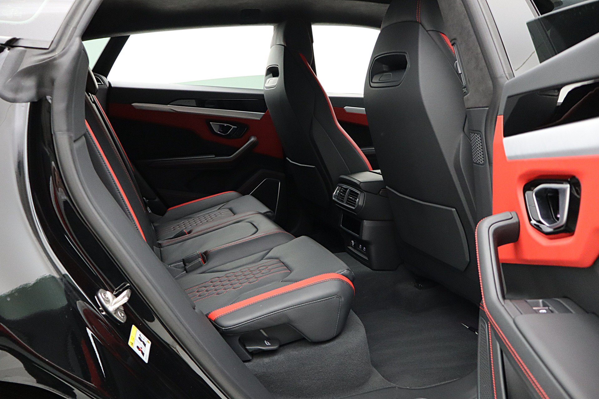 Used 2024 Lamborghini Urus S AWD/4WD image 40