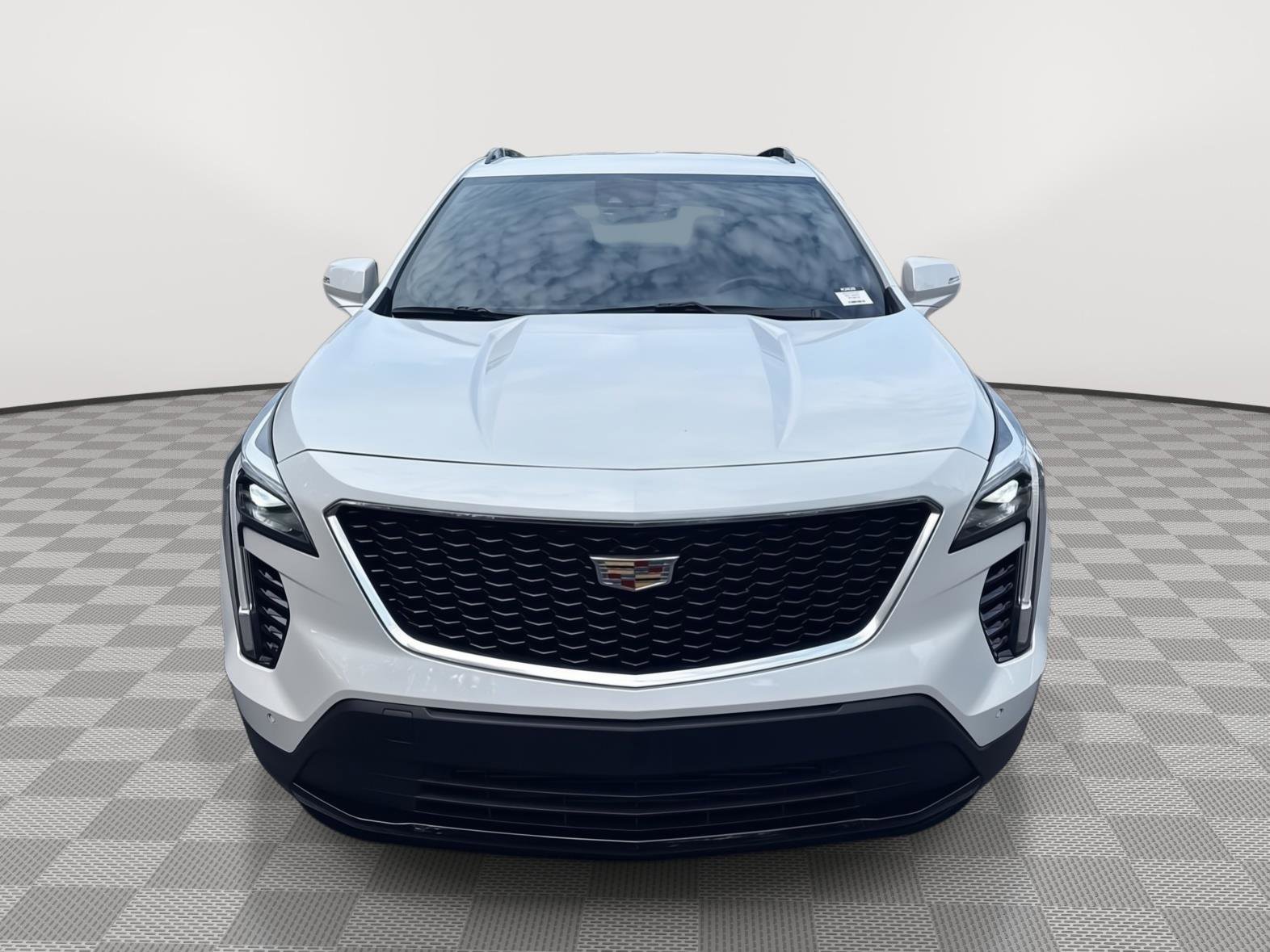 Used 2023 Cadillac XT4 Sport FWD image 3