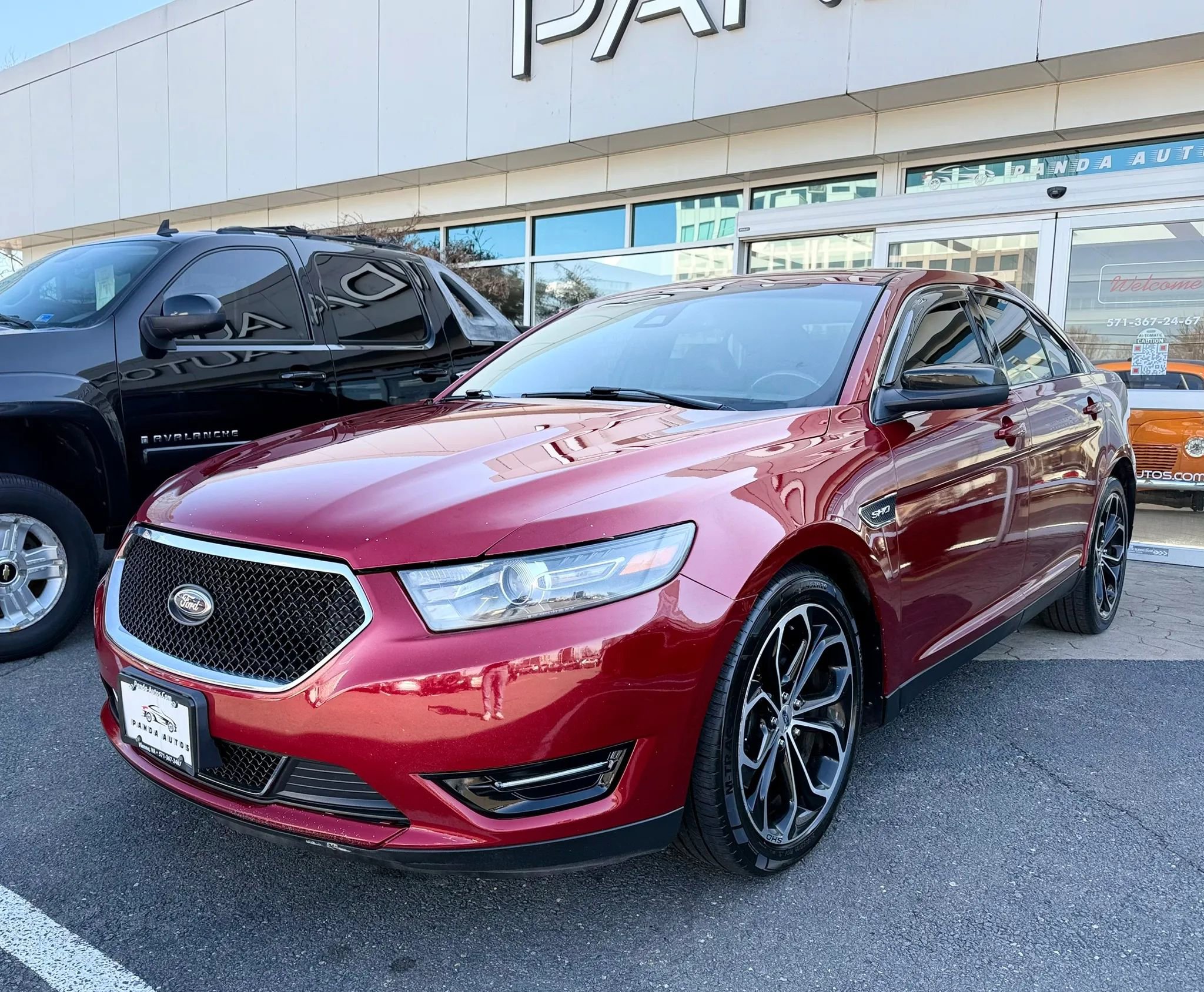 Used 2015 Ford Taurus SHO w/ Equipment Group 401A image 3