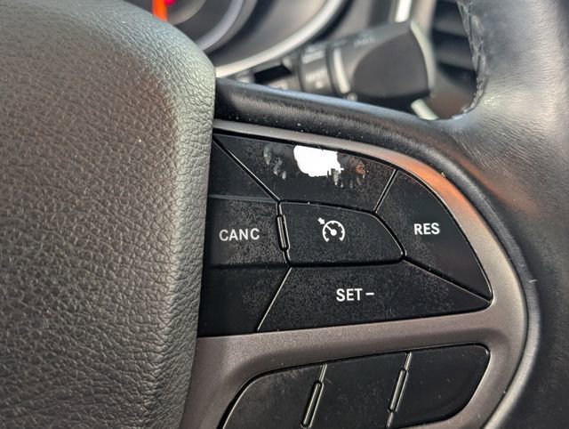 Used 2019 Jeep Cherokee Latitude Plus image 23