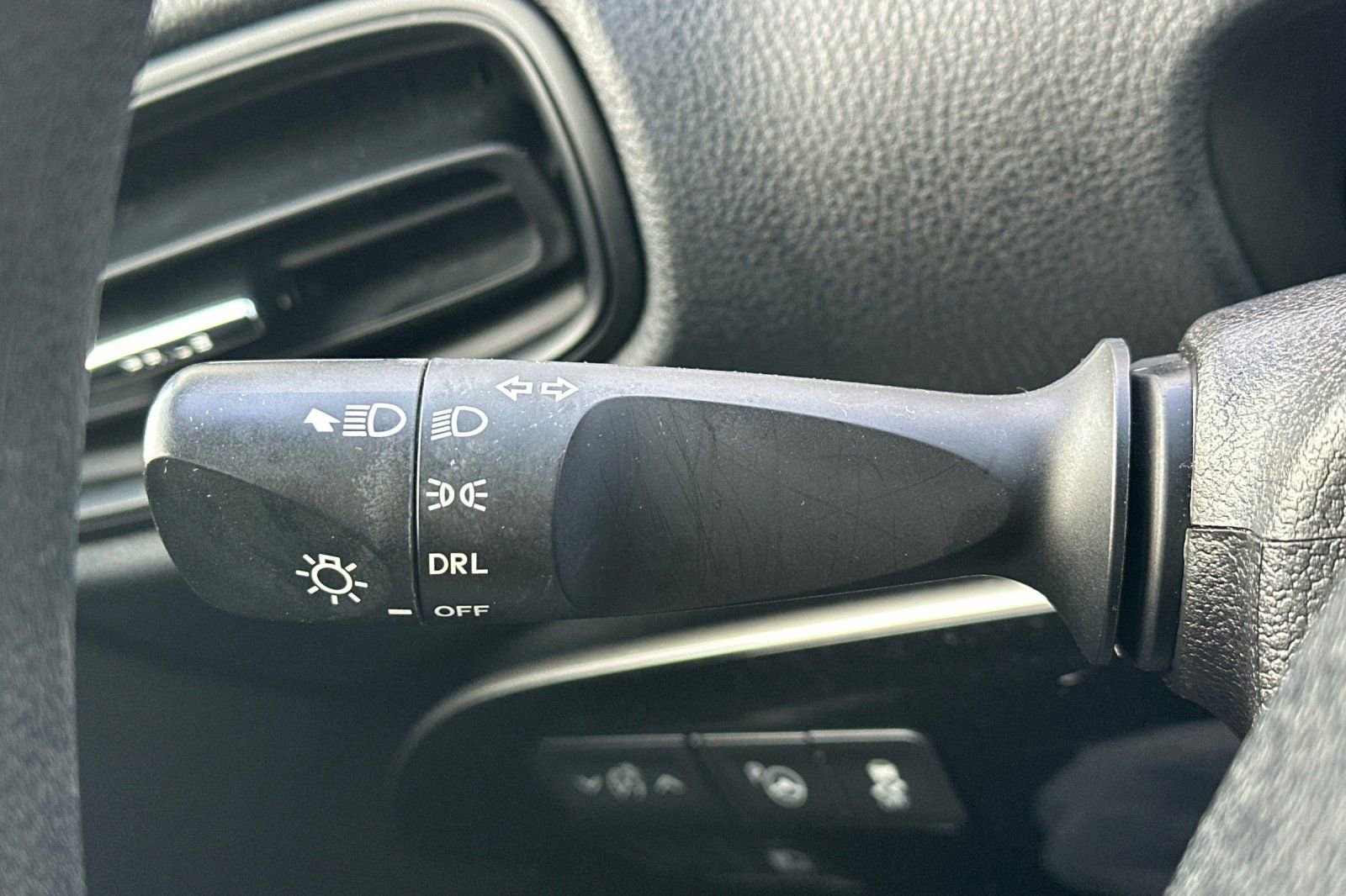 Certified 2022 Toyota Prius LE image 38