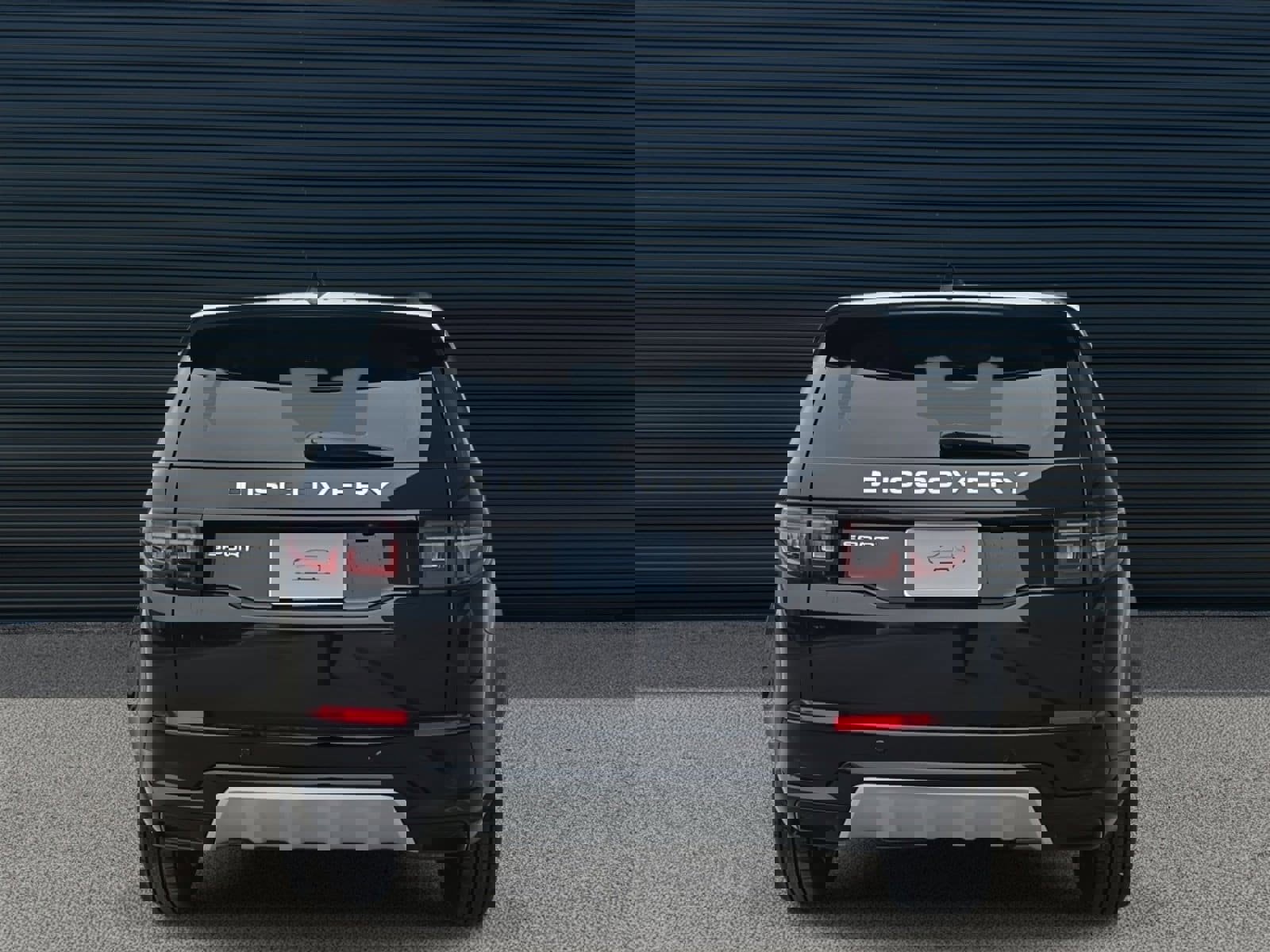 New 2025 Land Rover Discovery Sport S image 4