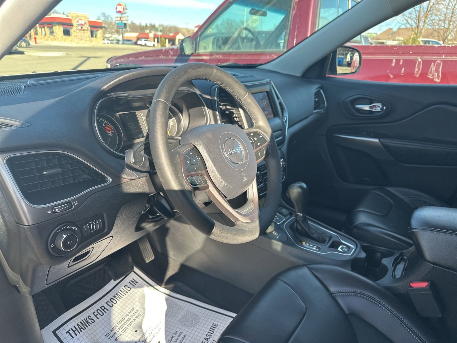 Used 2020 Jeep Cherokee Latitude Plus image 9