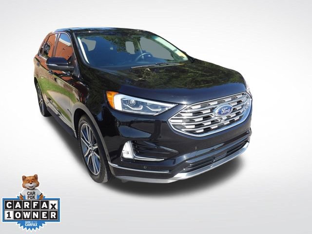 Used 2019 Ford Edge Titanium w/ Equipment Group 301A FWD image 2