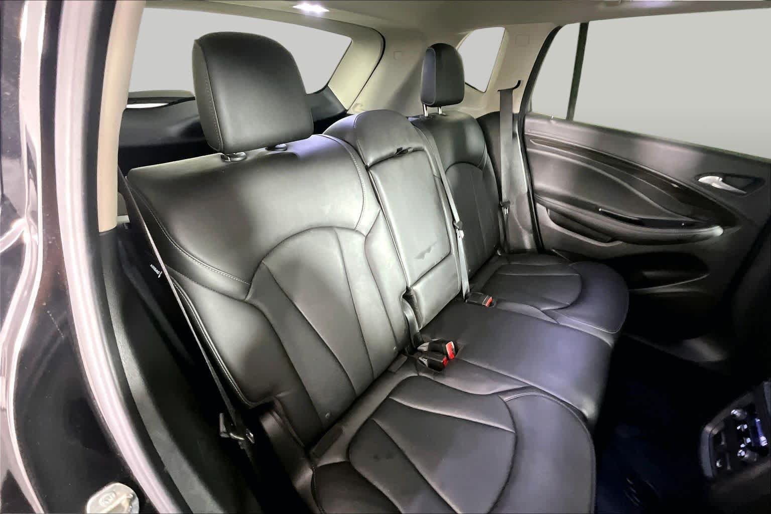 Used 2020 Buick Envision Essence FWD image 19