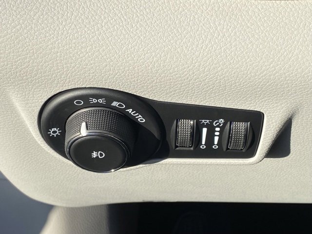 New 2024 Jeep Compass Limited w/ Elite Group image 29