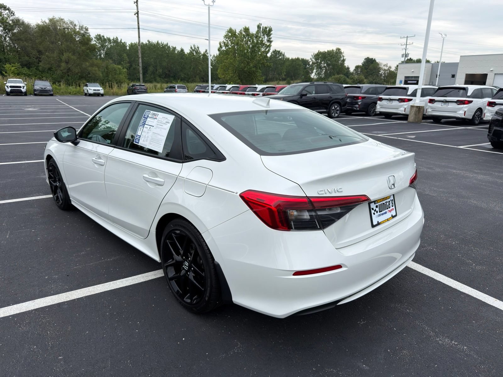 Used 2024 Honda Civic Sport image 6