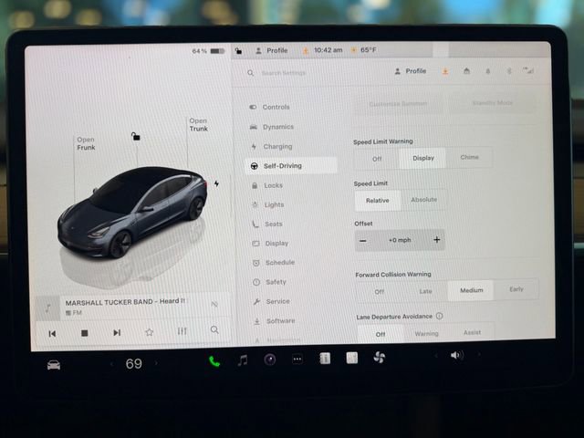 Used 2023 Tesla Model 3 Standard Range RWD image 28