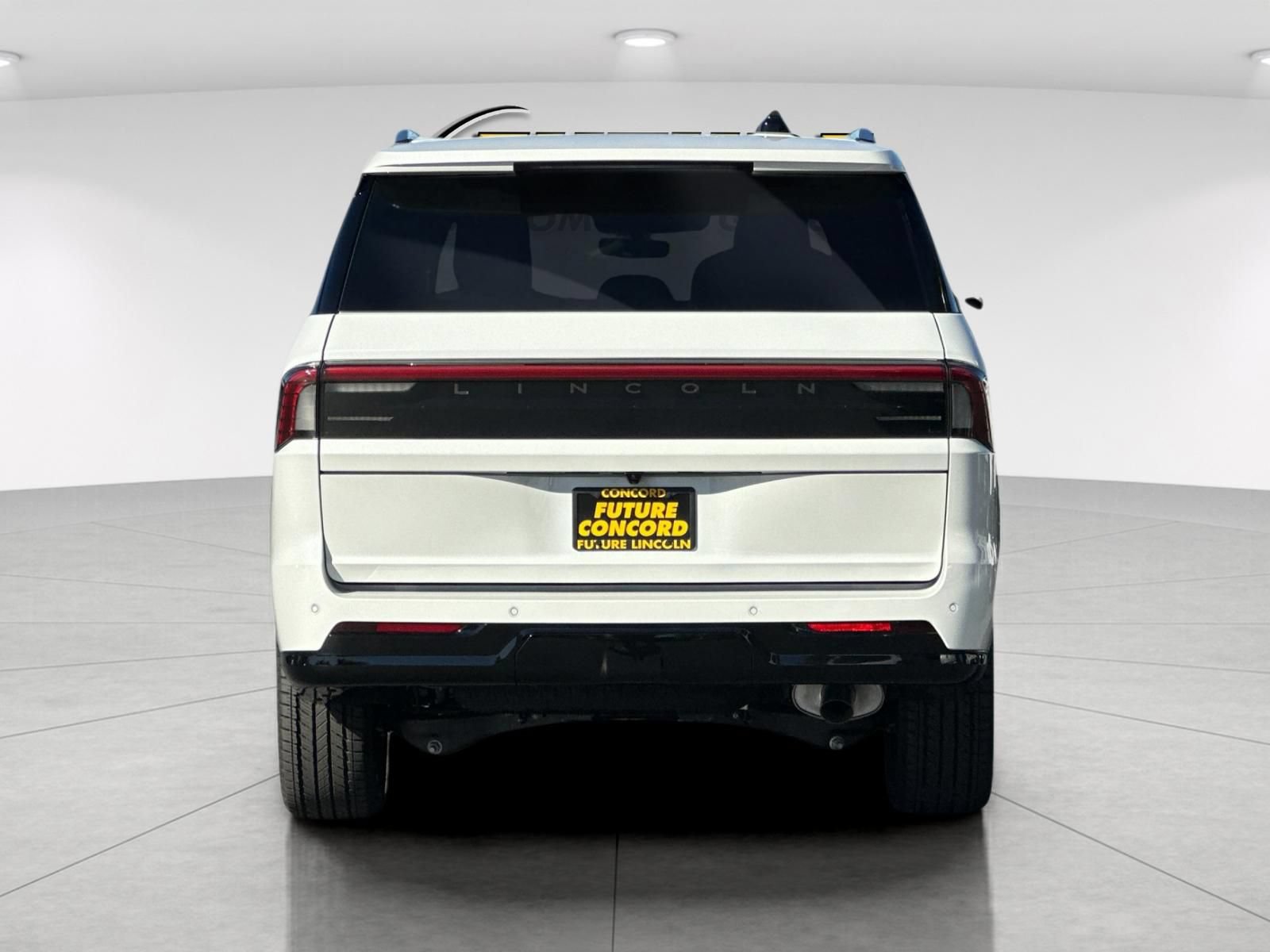 New 2027 Lincoln Navigator L Black Label AWD/4WD image 4