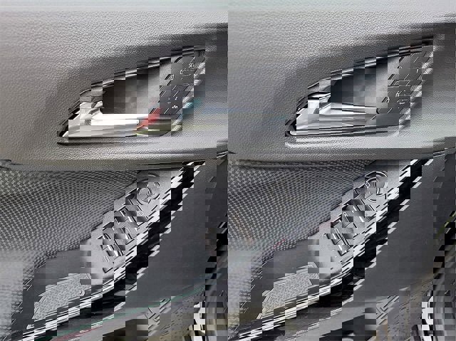 New 2026 Chevrolet Equinox RS w/ Convenience Package III image 16