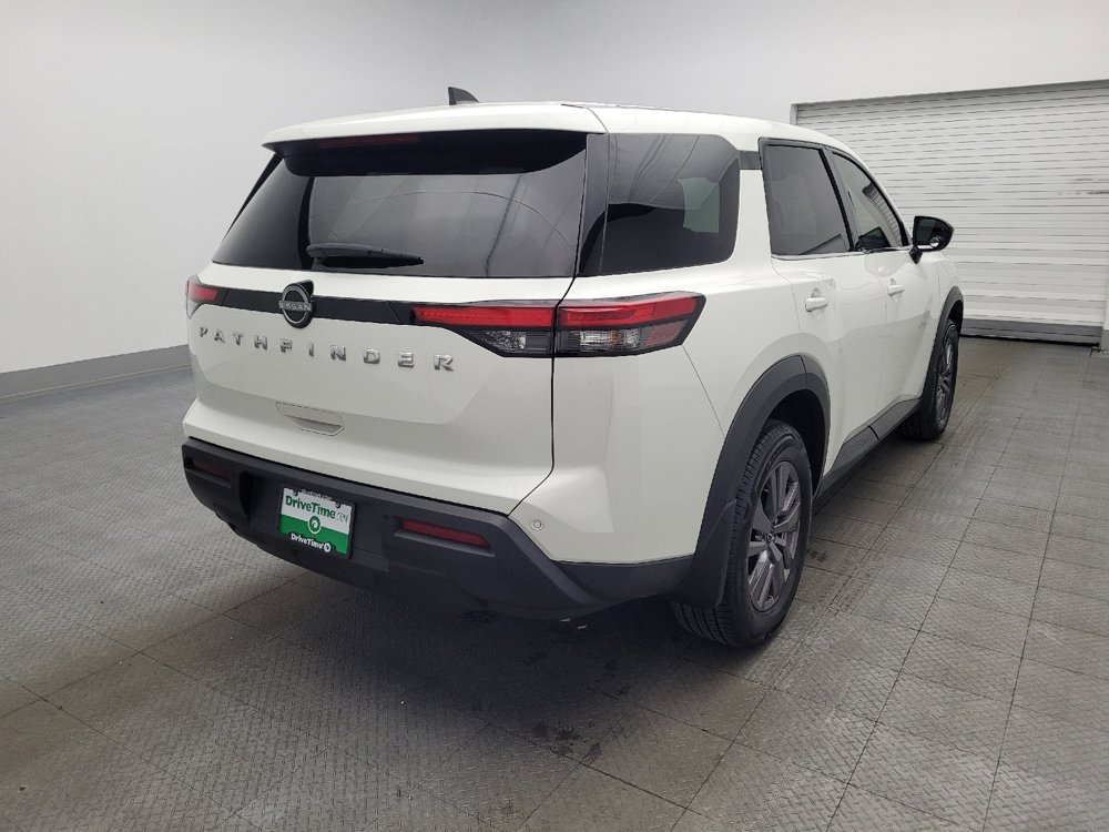 Used 2023 Nissan Pathfinder S image 9