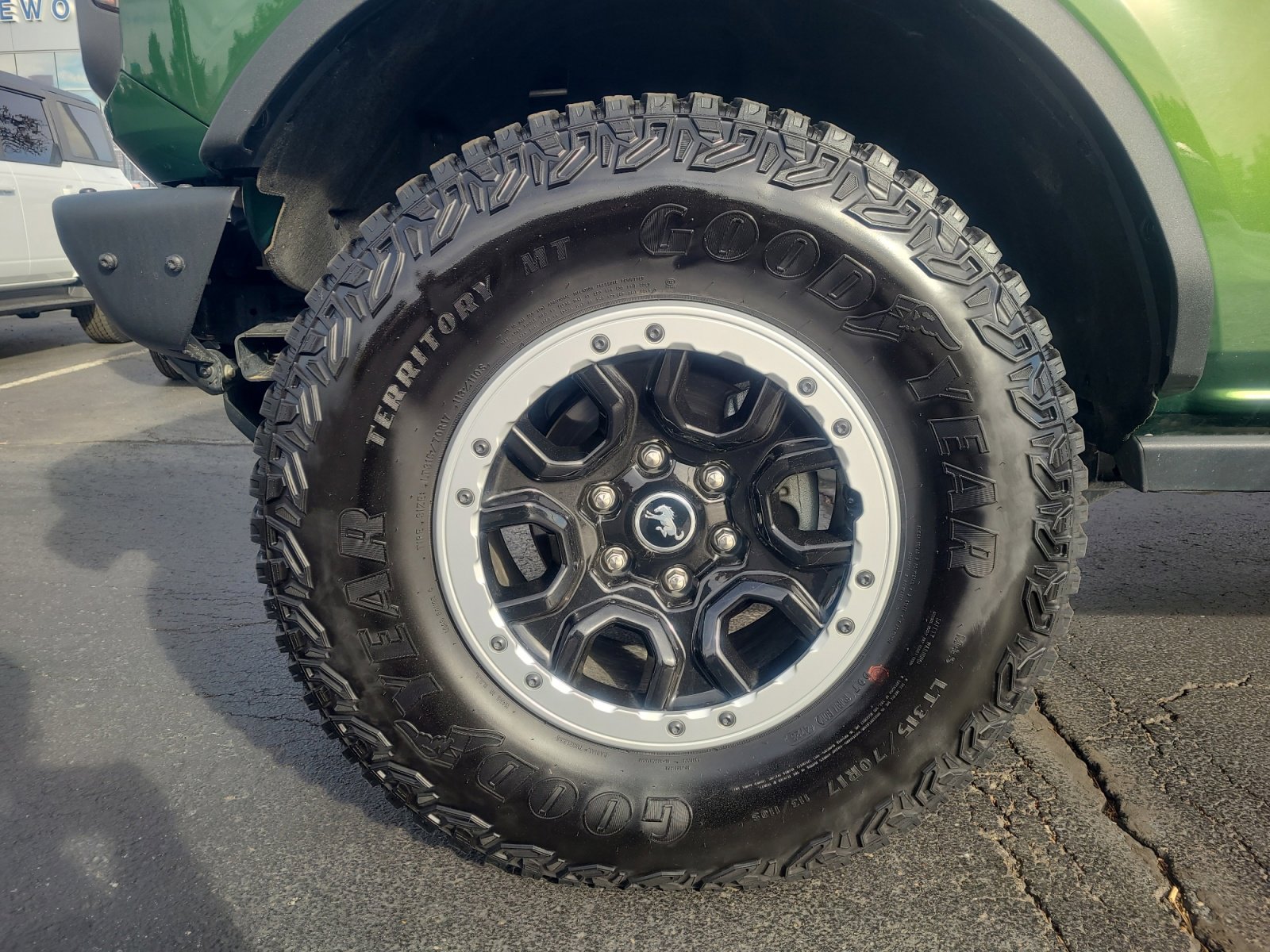 Certified 2024 Ford Bronco Badlands w/ Sasquatch Package image 26