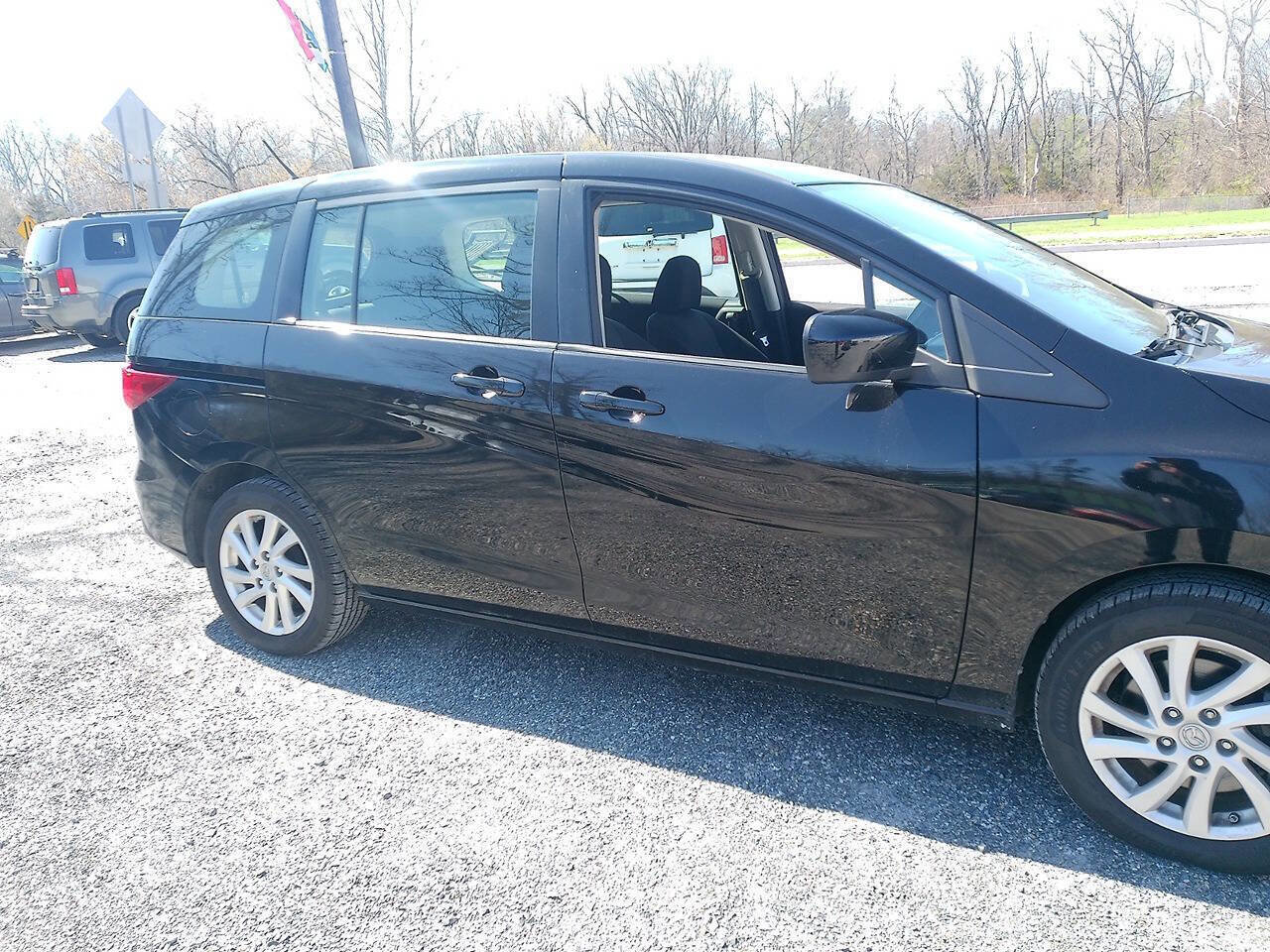 Used 2012 MAZDA MAZDA5 Sport FWD image 6