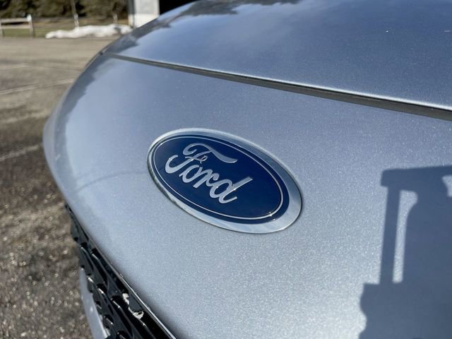 Used 2022 Ford Escape Titanium w/ Class II Trailer Tow Package image 32