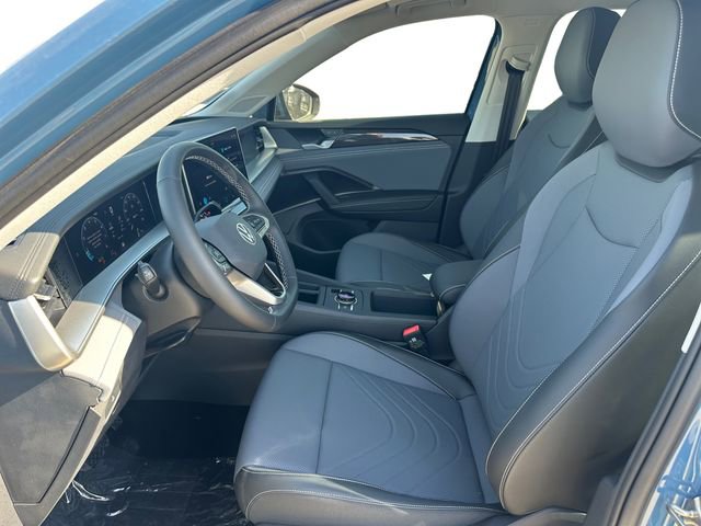 New 2026 Volkswagen Tiguan SE image 9