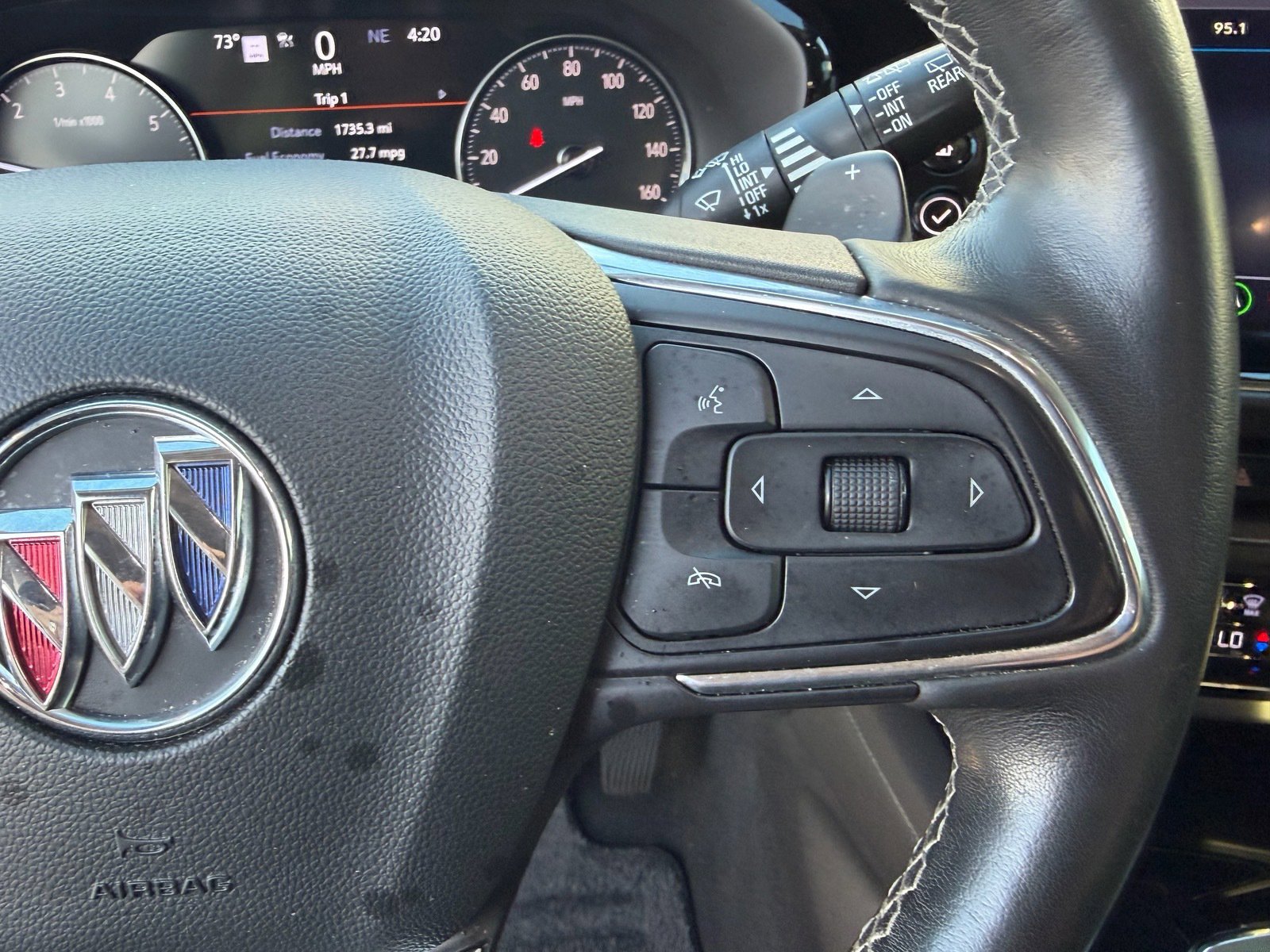 Used 2021 Buick Envision Avenir w/ Technology Package II image 34