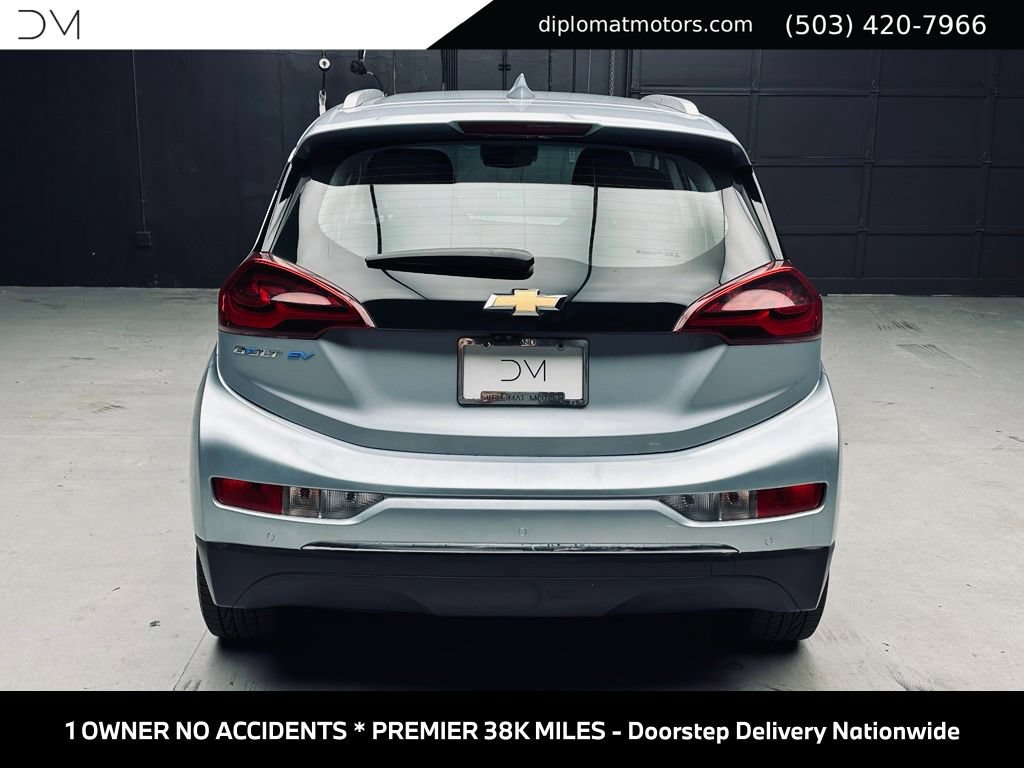 Used 2017 Chevrolet Bolt Premier w/ Driver Confidence II Package FWD image 6