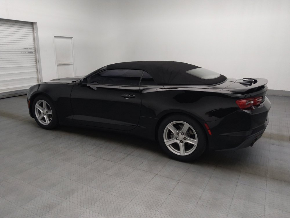 Used 2020 Chevrolet Camaro LT RWD image 3