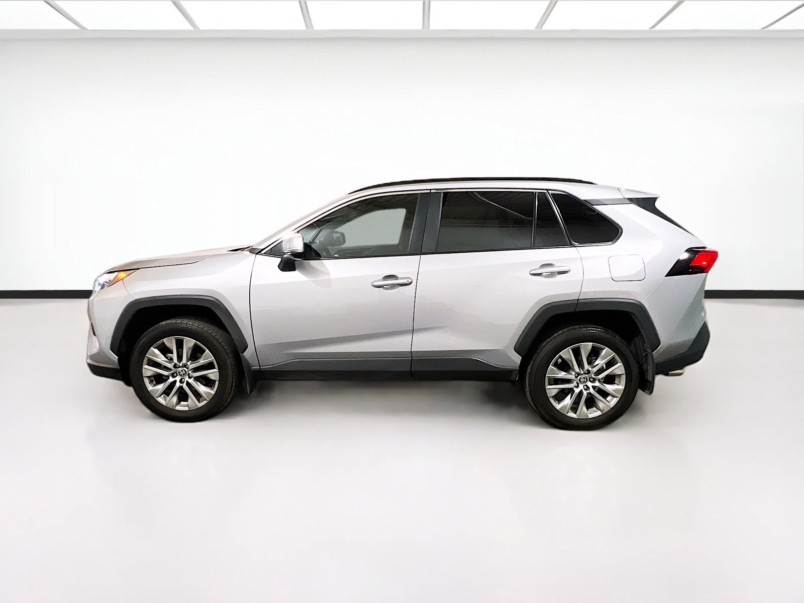Used 2024 Toyota RAV4 XLE Premium w/ Weather Package image 23