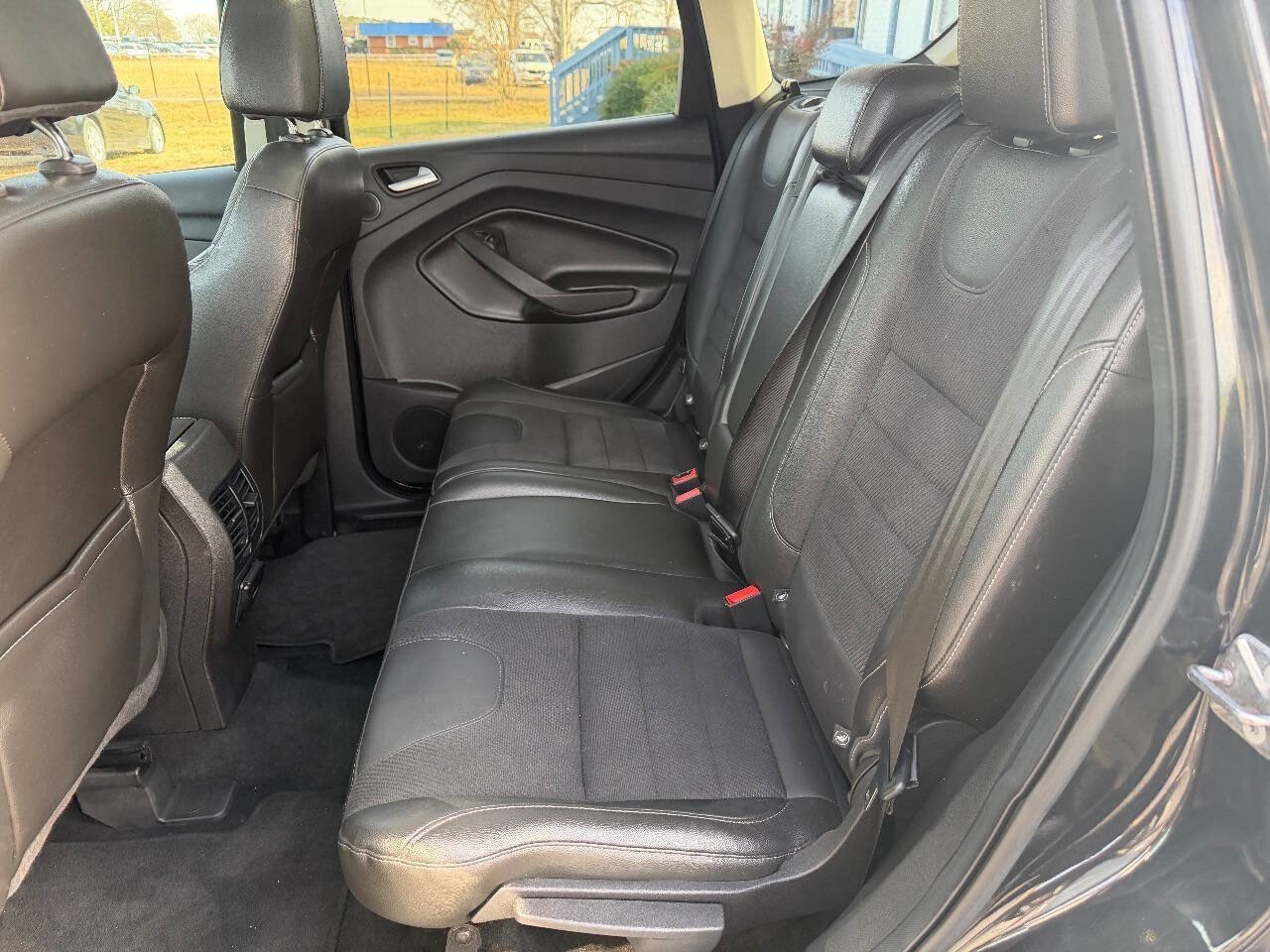 Used 2013 Ford Escape Titanium w/ Parking Technology Pkg FWD image 9
