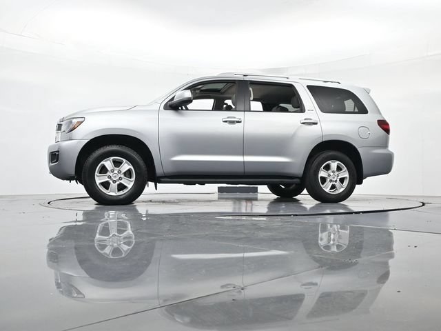 Used 2022 Toyota Sequoia SR5 AWD/4WD image 41