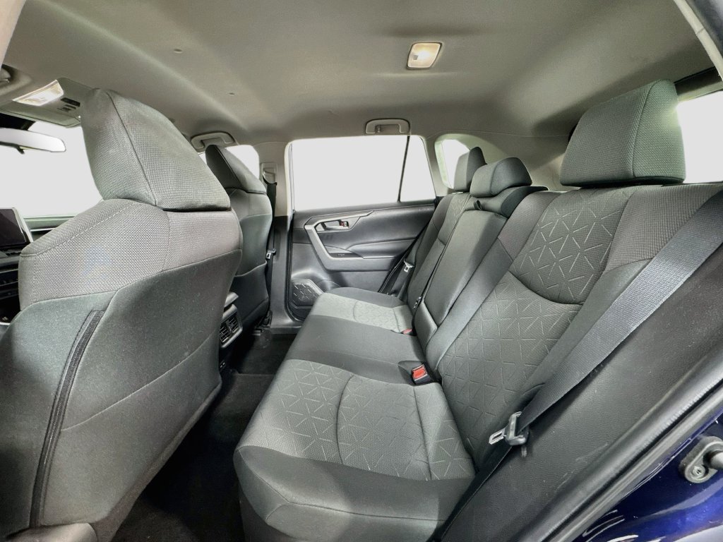 Used 2023 Toyota RAV4 XLE AWD/4WD image 10