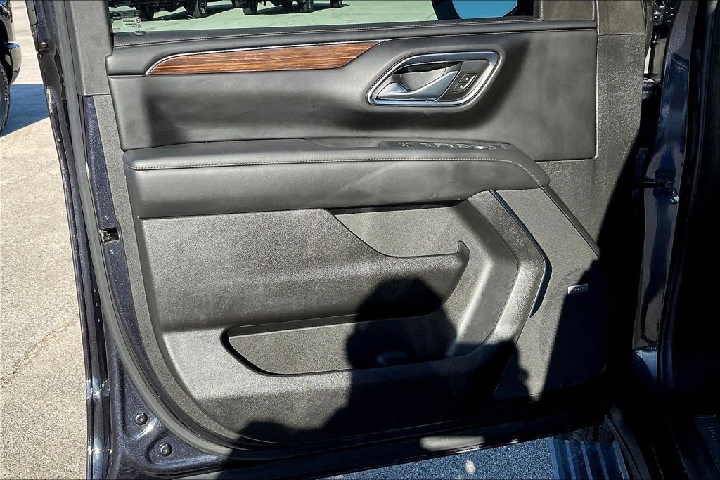 Used 2023 Chevrolet Tahoe High Country AWD/4WD image 19