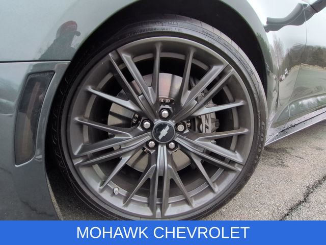 Used 2017 Chevrolet Camaro ZL1 RWD image 34