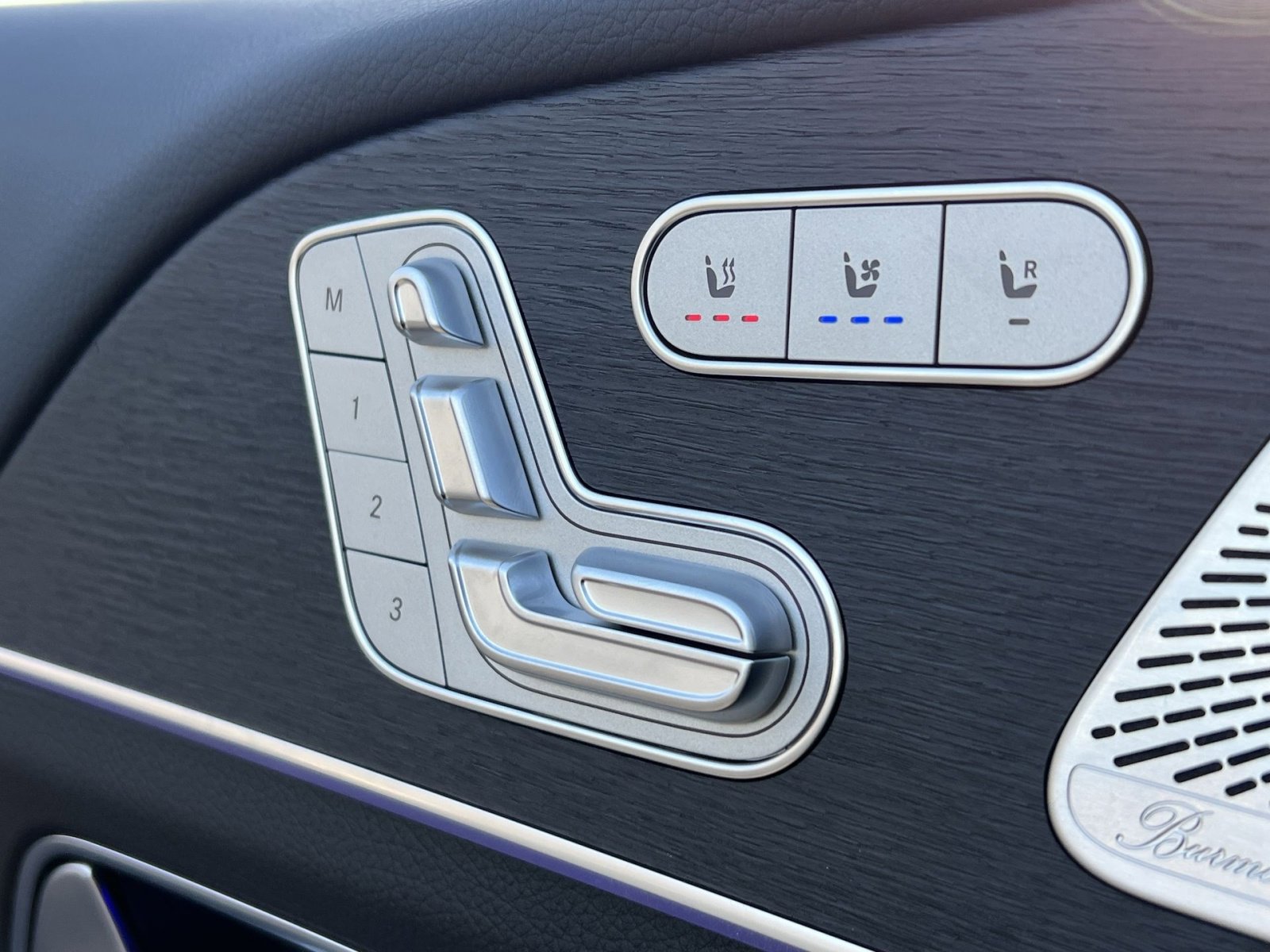 New 2026 Mercedes-Benz GLS 450 4MATIC image 36