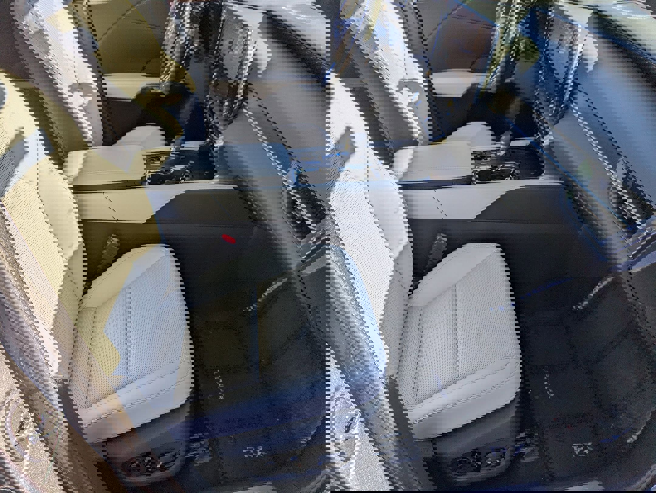 Used 2023 Lexus RX 350h image 37