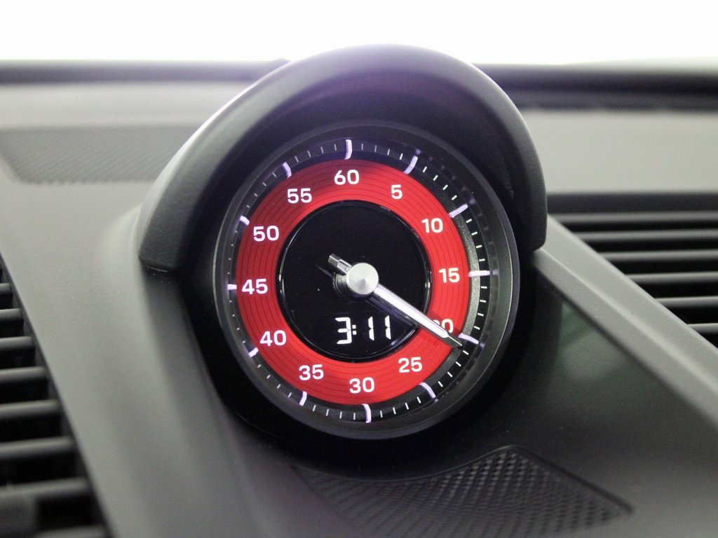 Used 2025 Porsche 911 Carrera 4 GTS image 28