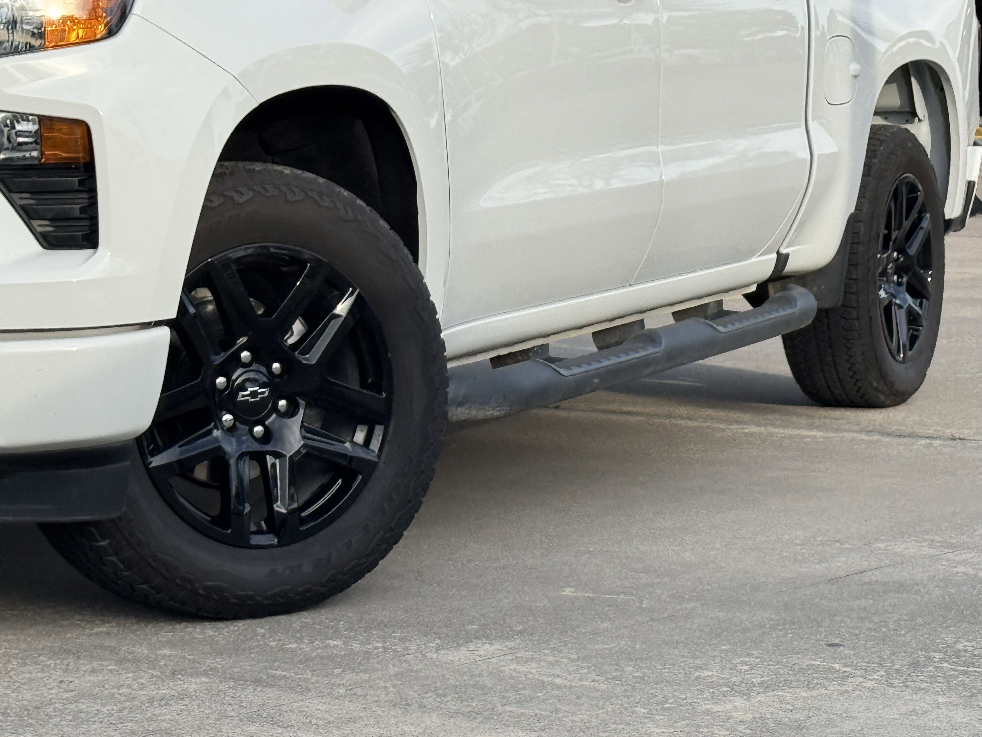 Used 2025 Chevrolet Silverado 1500 Custom w/ Turbomax Blackout Package image 12