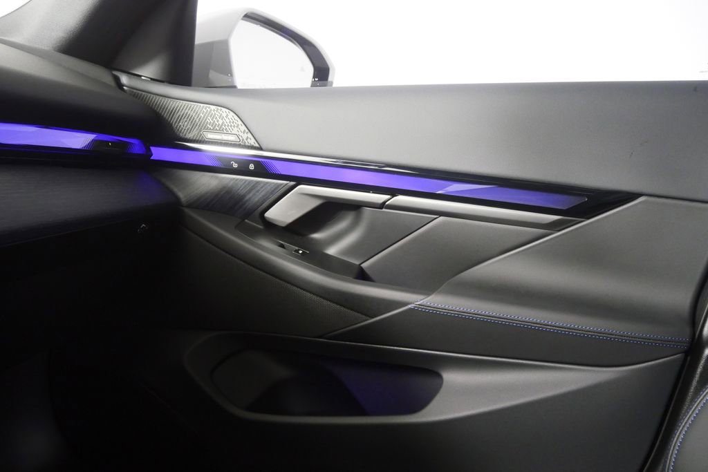 Used 2025 BMW i5 eDrive40i w/ M Sport Package image 28