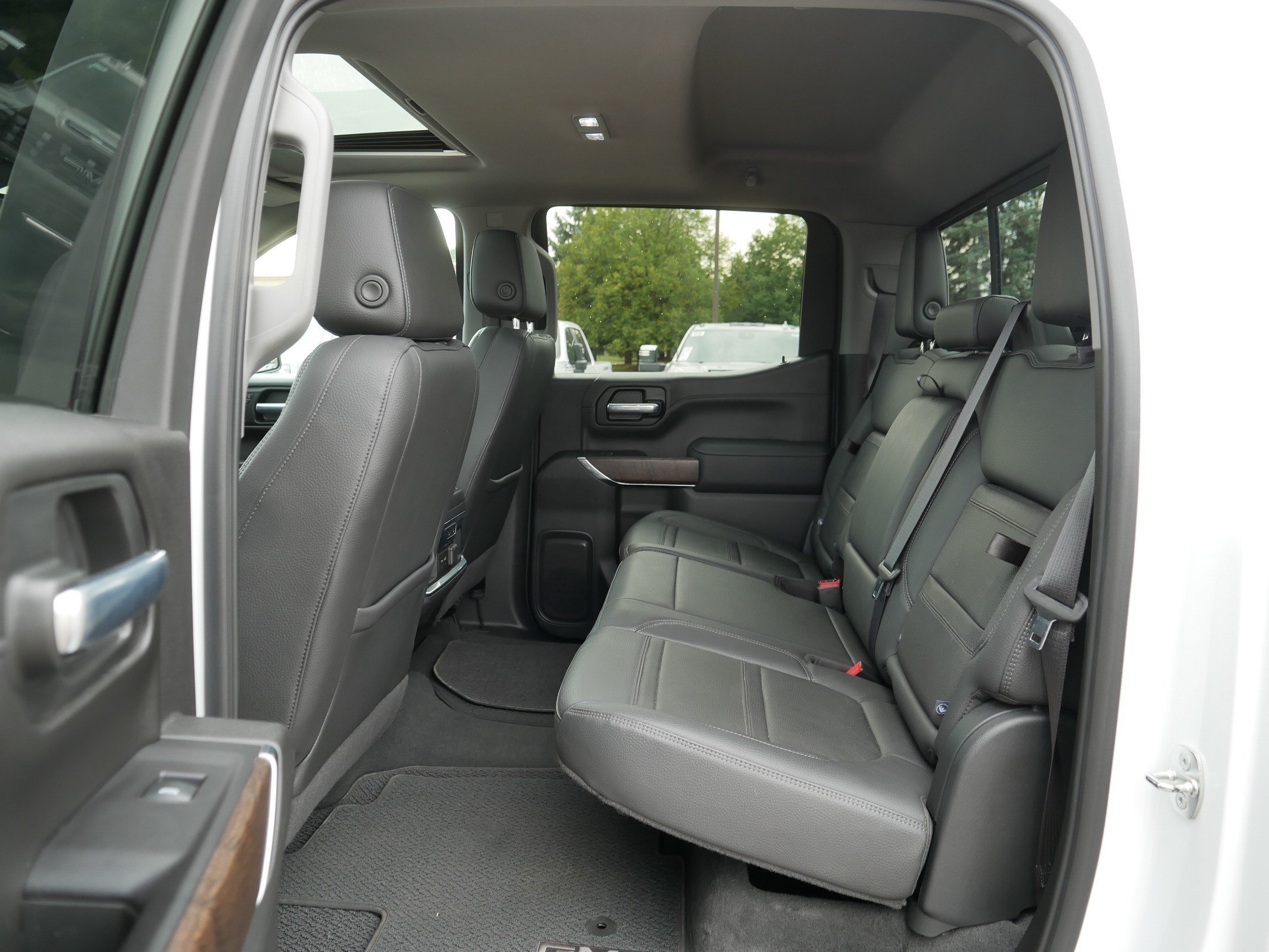 Used 2021 GMC Sierra 1500 Denali w/ Denali Ultimate Package AWD/4WD image 35