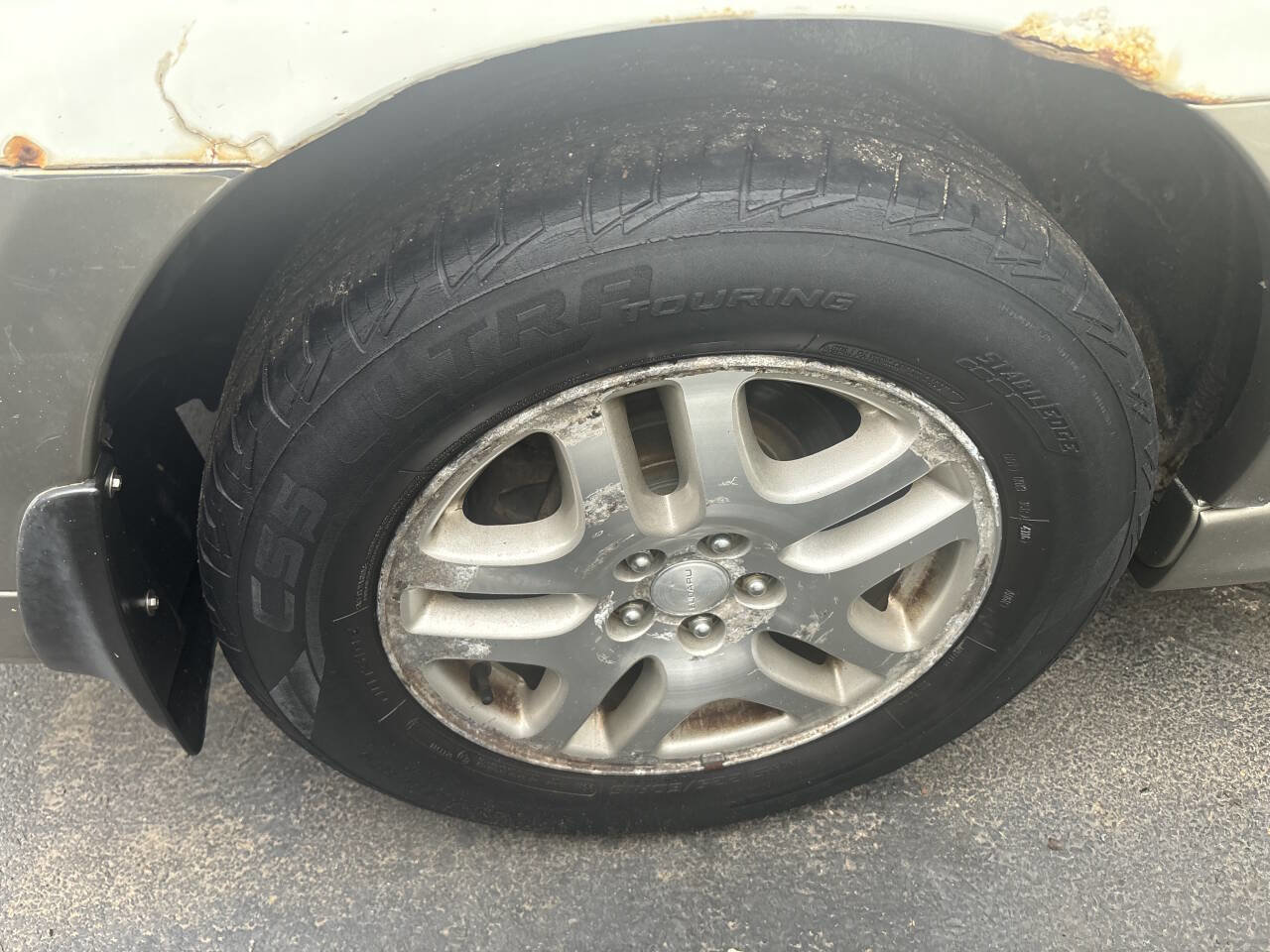 Used 2004 Subaru Outback Wagon image 15